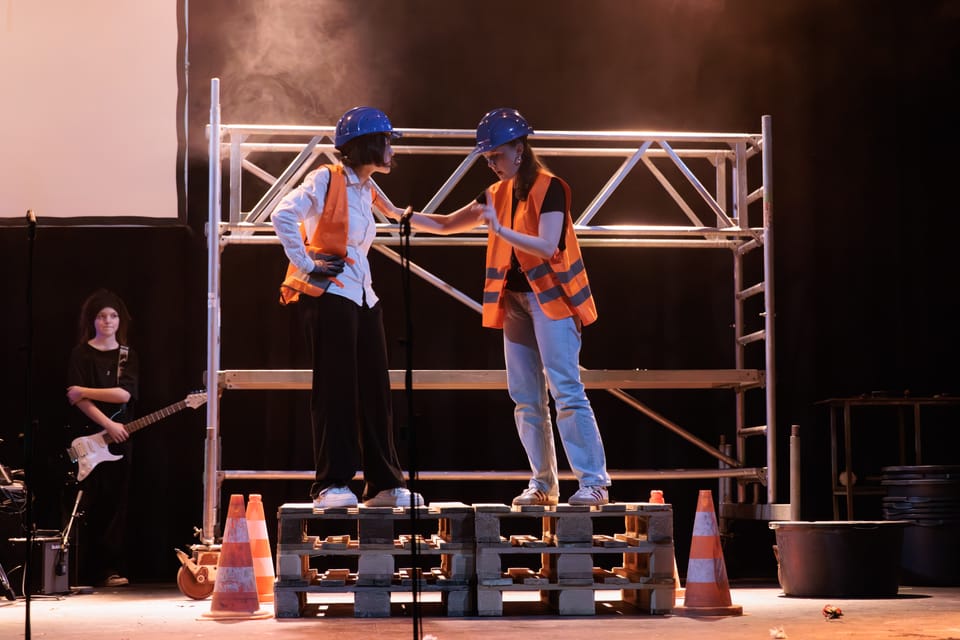 "WORK IN PROGRESS: DIE DAUERBAUSTELLE DEMOKRATIE"